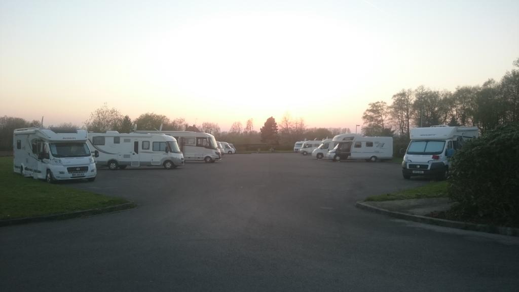 Camping De La Miniere Forges-les-Eaux Exterior foto